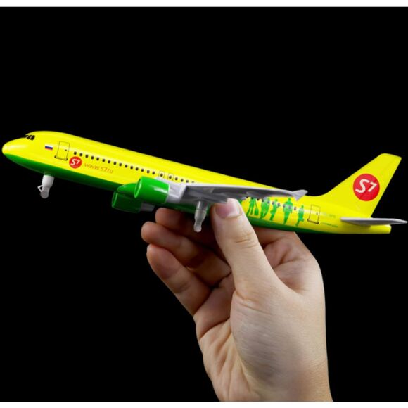 1:300 Scale Siberia Airbus 320 Airplane Models Alloy Diecast Airplane Model - Picture 10 of 10